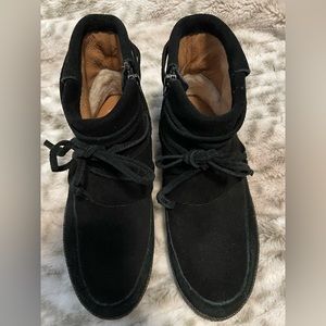 UGG Reid Black Suede Ankle Boots Size 8